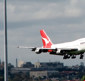 البحث عن الطائرة الماليزية يقود لاكتشافات مذهلة