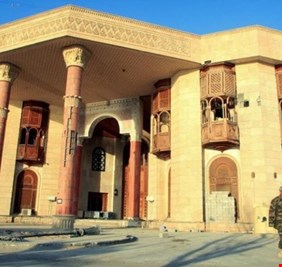 بريطانيا تنفق مئات آلاف الجنيهات على أحد قصور صدام في البصرة
