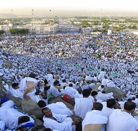 أزمة الحج ... بين نفي سعودي وتأكيد قطري