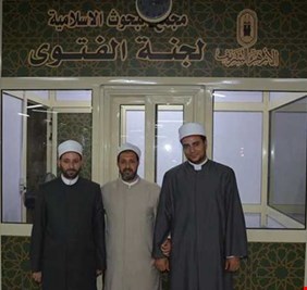 اكشاك الفتوى تثير الجدل ضد الازهر