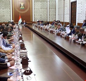 تقرير إيراني: اجتماع العبادي مع قادة الحشد اسقط الرهانات الإقليمية والدولية