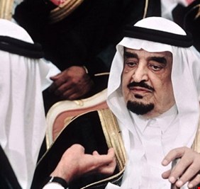 من هو الطبيب الإسرائيلي الذي عالج ملك السعودية