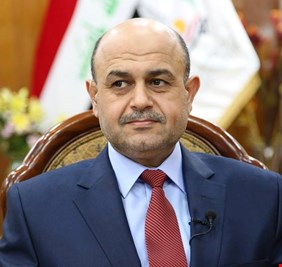 بالصور : النصراوي يستحرم مصافحة النساء، ويستحلل أموال الفقراء، وحقوق الأيتام