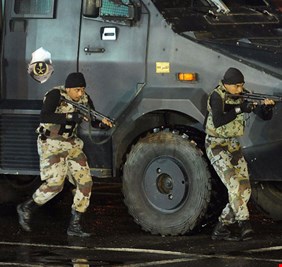 أحكام الإعدام ضد السويكت وزملائه تلقي الضوء على محنة الشيعة بالسعودية.. وانتقادات تجبر الرياض على إصدار بيان نادر