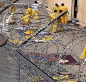 العراق يفرج عن جزائريين متهمين بـ”الإرهاب”