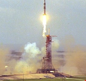 مستشار ترامب يفضح أكبر غش في تاريخ البشرية