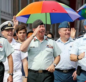 سابقة تاريخية في كندا.. بطلها رئيس الأركان