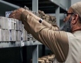 بالتعاون مع بغداد.. واشنطن تجمد مصالح “امين خزانة داعش”