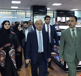 في تصريح (خنفشاري) وزير النقل كاظم الحمامي يطلق صاروخ جو-جو بمناسبة عيد الأضحى المبارك!