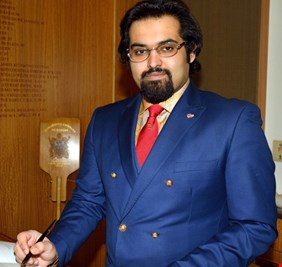 بدعم امريكي معارضون قطريون ينفذون 'انقلاباً أبيض' في الدوحة.