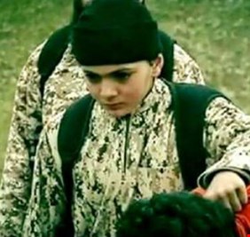 بالصور الذباح الداعشي الصغير يقع اخيرا