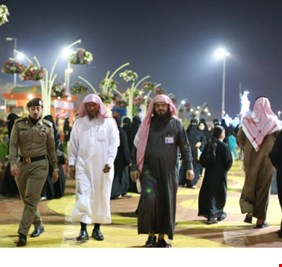 الانفتاح والحرية في السعودية ومشكلة  ( المحل مغلق لأداء الصلاة)!!