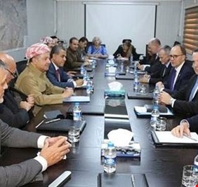 بارزاني يتسلم مقترحا بديلا عن الاستفتاء من الدول العظمى