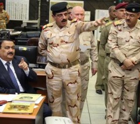 وزير الدفاع يزور قيادة العمليات المشتركة