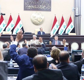 البرلمان يعتزم استضافة رئيس الجمهورية لبيان موقفه من الاستفتاء