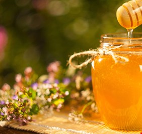 دراسة: العسل يحتوي على مواد خطرة تضر بصحة البشر