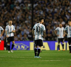 هل نشهد مونديالًا دون منتخب الأرجنتين؟.. تعرف على أسباب تراجع “التانغو”