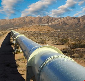 بغداد تعلن قرب تصدير نفط كركوك بعيدًا  نينوى وصلاح الدين