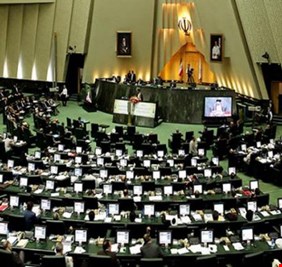 بدء جلسة مغلقة للبرلمان الإيراني لمناقشة استفتاء كردستان