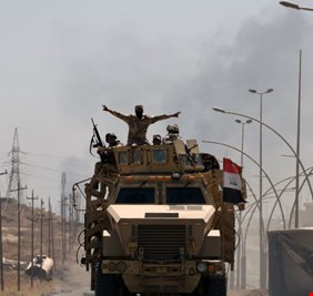 القوات العراقية تدخل كركوك وتسيطر على قواعد ومعسكرات وحقول نفطية، وعمليات اعتقال واستسلام وهروب لقوات البيشمركة