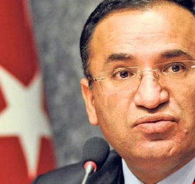 تركيا تغلق المجال الجوي أمام كردستان وتبدأ إجراءات تحويل معبر خابور إلى حكومة بغداد