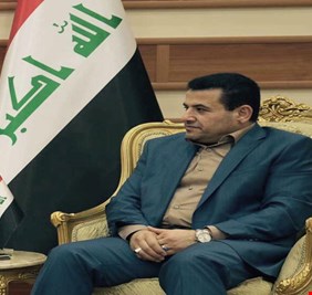 وزير الداخلية يصل إلى لندن لمناقشة التعاون الثنائي في مكافحة الإرهاب