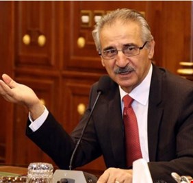 القيادي الكردي ملا بختيار يحذر من حرب كردية داخلية !