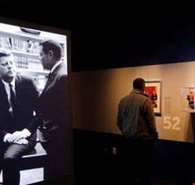 هل يمنع ترامب نشر الوثائق الخاصة باغتيال كينيدي؟