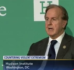 نائب أميركي: أمير قطر اعترف لي بدعم القاعدة في سوريا