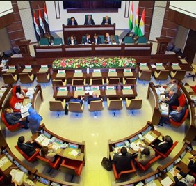 الخلاف على بديل البارزاني يؤجل التئام برلمان كردستان