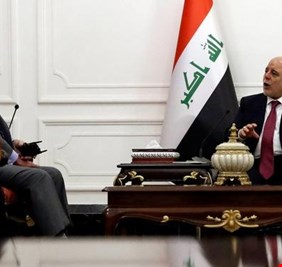 العبادي لوزير الخارجية الاميركي :لا تساهل في تطبيق القانون والدستور، وعلى اقليم كردستان تسليم المنافذ الحدودية والمطارات للسلطة الاتحادية.