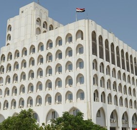 تحالف القوى ينتقد قرار الخارجية بإبعاد 40 موظفاً من العراقيين السنّة
