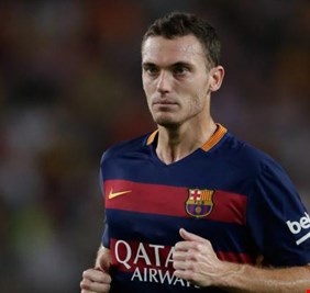 برشلونة قد يتخلى عن مدافعه في يناير