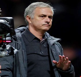 مورينيو يستغل سقوط ريال مدريد أمام توتنهام