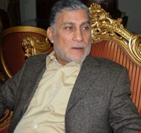 اللي على راسه بطحة يتحسسها .. اليس صحيحاً يا عزت الشابندر ؟