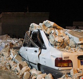 ارتفاع عدد ضحايا زلزال إيران إلى 164 قتيلا ومئات الجرحى