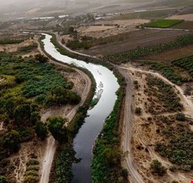 إسرائيل تهدد بتعطيش الأردن