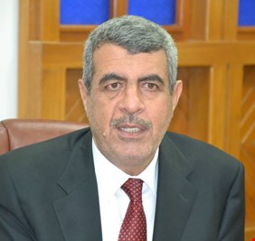 رئيس كتلة المالكي: رئاسة الوزراء تحارب عوائل الشهداء، والسجناء السياسيين، و ذوي ضحايا البعث !