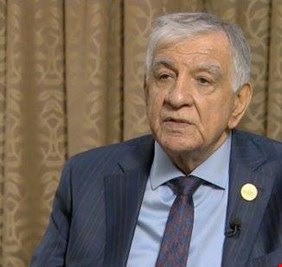 وزير النفط: العراق يمتلك فرصا واعدة للاستثمار في قطاع النفط والطاقة