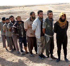بالفيديو :  أين أخفيتم هؤلاء الدواعش يا قادة البيشمرگة ؟!