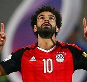 نجم منتخب الاتحاد السوفيتي يحذر الروس من محمد صلاح
