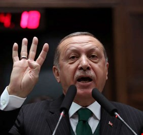 أردوغان: من يحاول المساس بترابنا نمطره بوابل من النيران