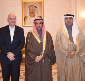 إنفانتينو يعلن رفع الإيقاف عن الكويت ، فمتى يرفع عن العراق؟