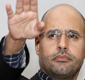 نجل القذافي يضع خطة لاقتحام طرابلس والعودة إلى الحكم