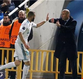 بالأرقام.. تسديدات بنزيما لا تعرف طريق المرمى