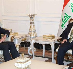 العبادي يعزل نيجرفان البارزاني ويقسم كردستان