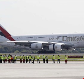 السلطات التونسية تحظر رحلات