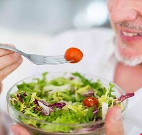 الخضروات تمنح الدماغ 11 عاما من الشباب