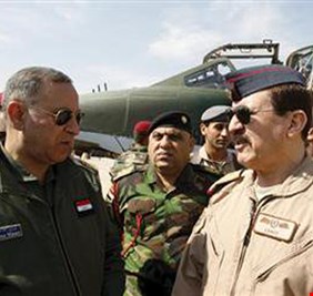 بتهم الفساد، القضاء يصدر مذكرات قبض بحق وزير الدفاع السابق، وقائد القوة الجوية، وأكثر من اربعين جنرالاً وضابطاً كبيراً !