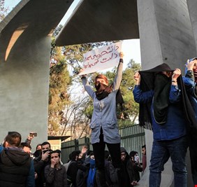بحضور  زوج أخت صدام حسين، ومجاهدي خلق، وأتباع الشاه، اجتماع سري في اربيل أنتج أحداث ايران الأخيرة!